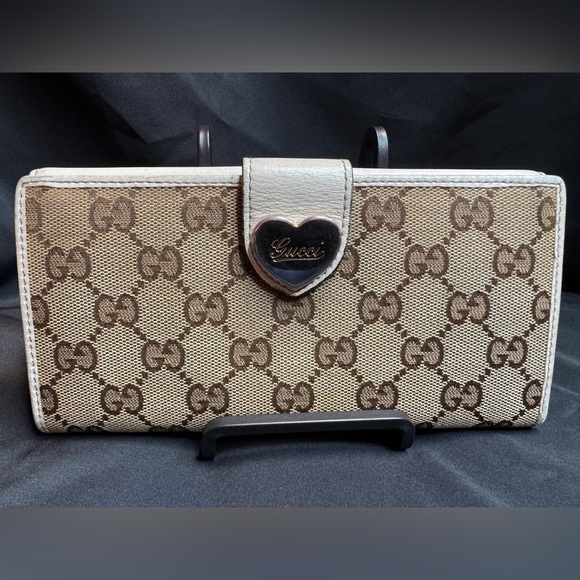 Gucci Tan and Brown GG Monogram Wallet - Picture 1 of 16